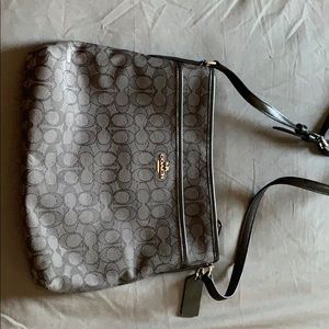 COPY - Coach Crossbody